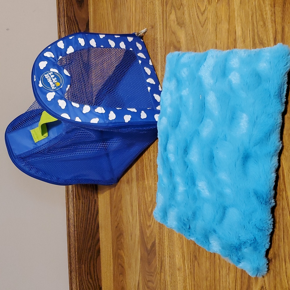 Build-A-Bear Promise Pets Blue Pet Carrier And Blue Pet Bed